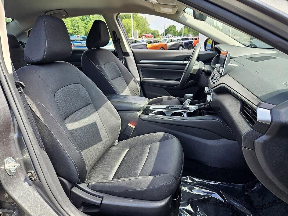 used 2023 Nissan Altima car, priced at $21,399