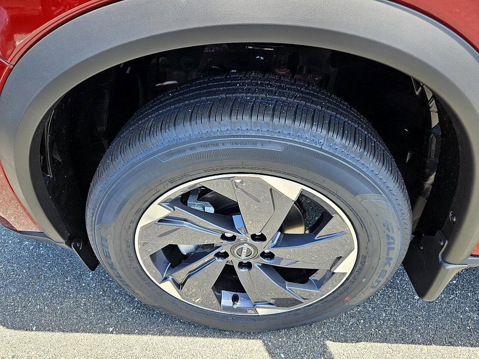 new 2025 Nissan Rogue car, priced at $29,889