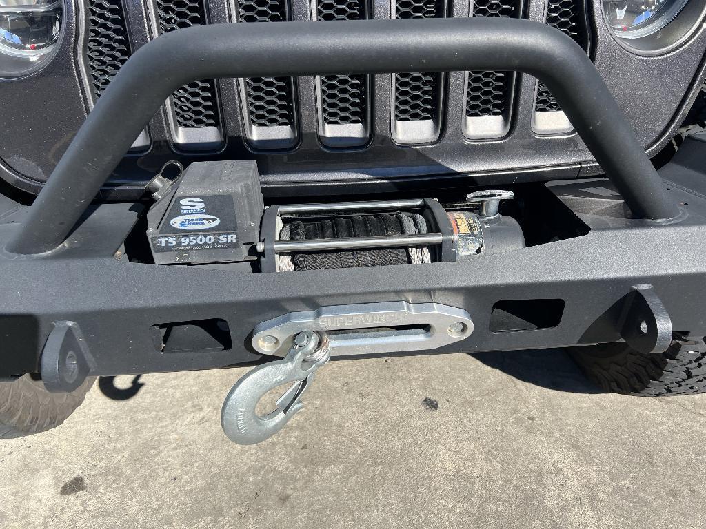 used 2018 Jeep Wrangler Unlimited car, priced at $29,797