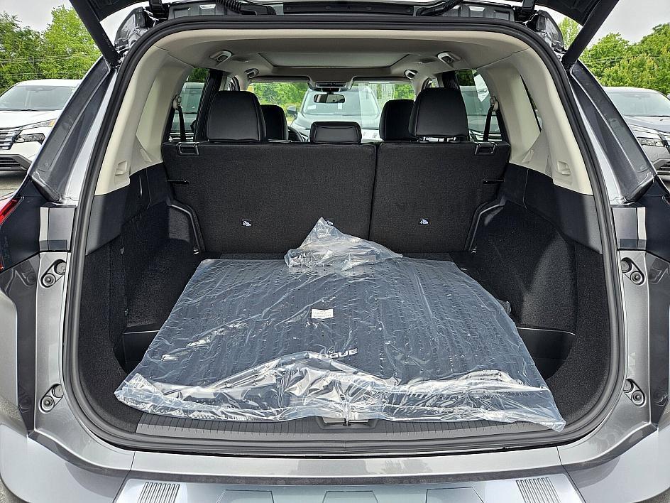 new 2025 Nissan Rogue car, priced at $31,282