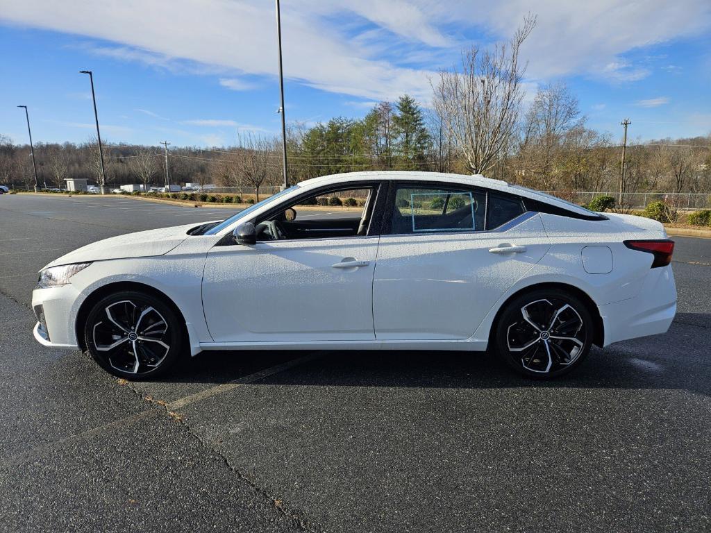 new 2025 Nissan Altima car, priced at $29,500