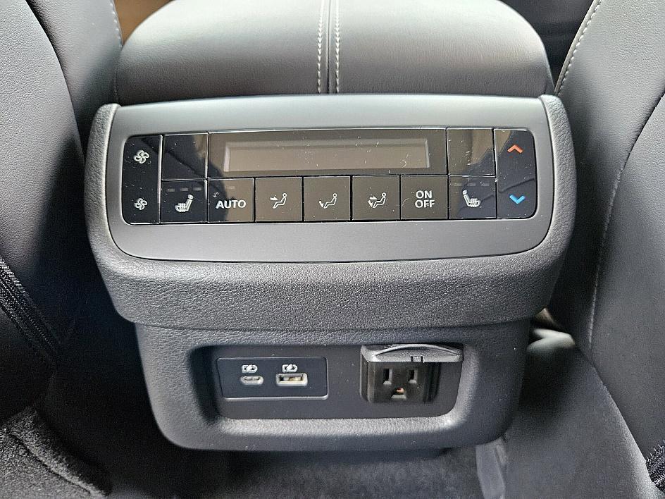 new 2025 Nissan Pathfinder car, priced at $48,209