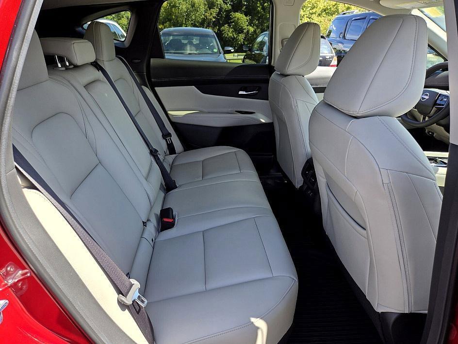 new 2025 Nissan Murano car, priced at $40,011