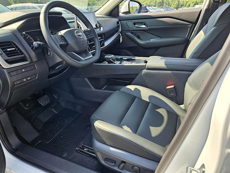 new 2025 Nissan Rogue car, priced at $31,686