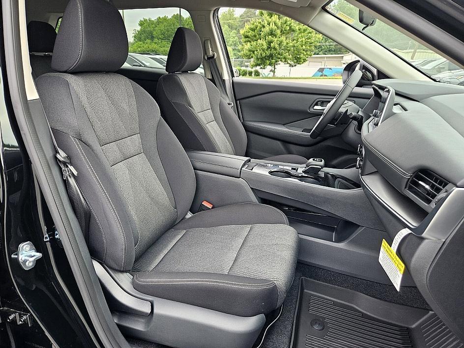 new 2025 Nissan Rogue car, priced at $28,956