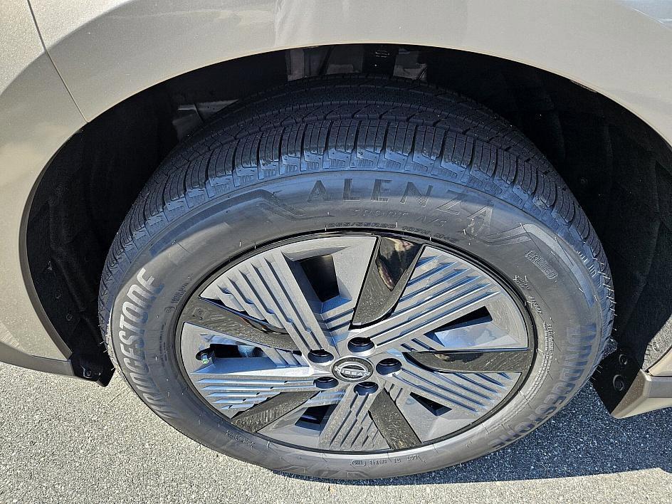 new 2025 Nissan Murano car, priced at $44,846