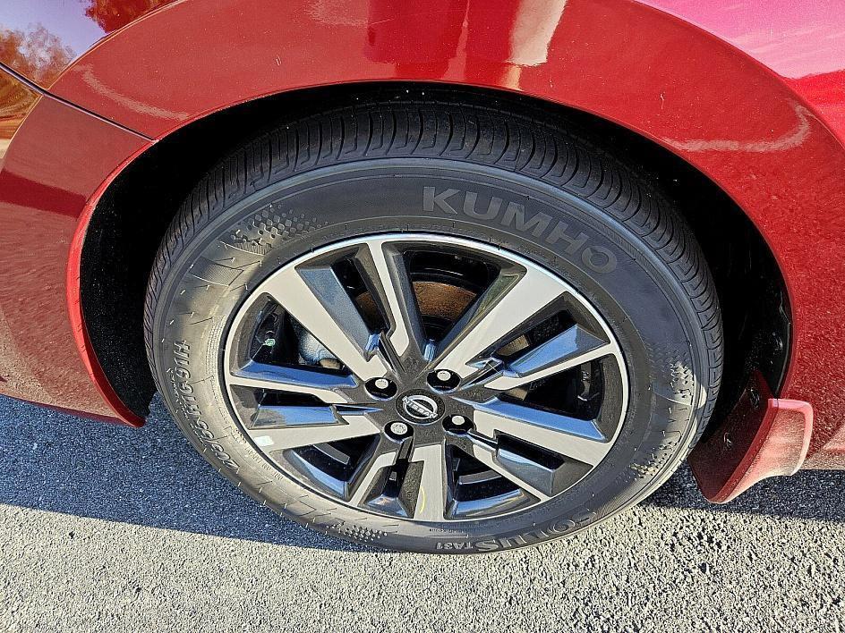 new 2025 Nissan Versa car, priced at $22,800