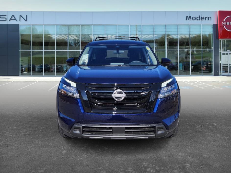 new 2025 Nissan Pathfinder car, priced at $41,037
