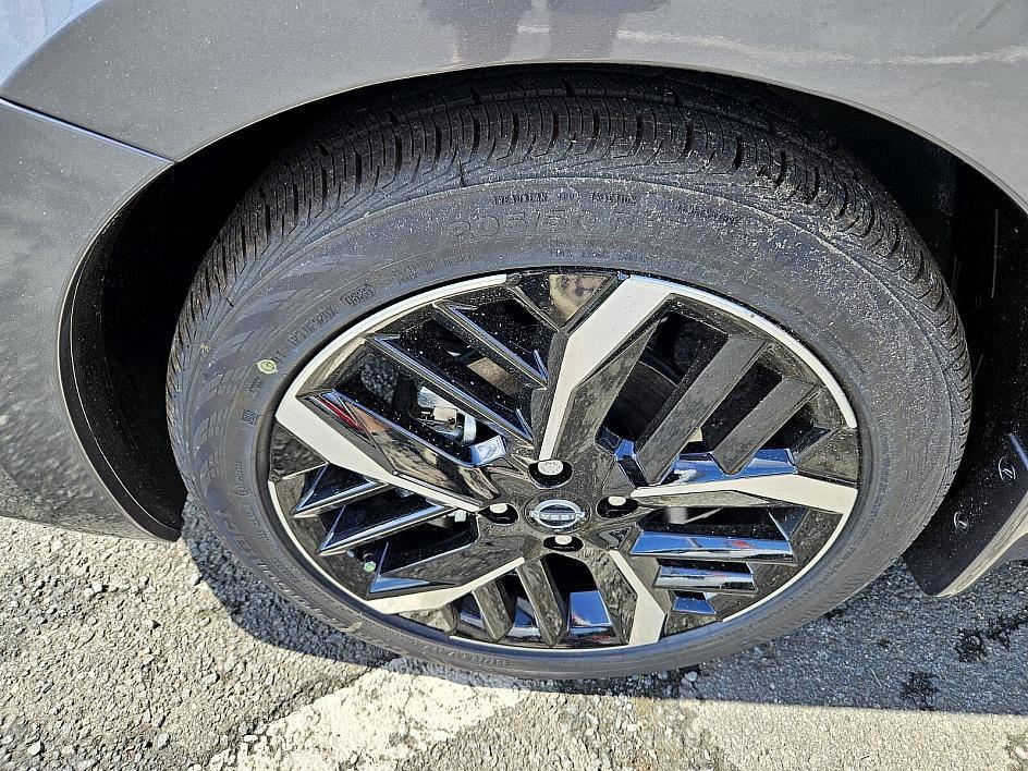 new 2025 Nissan Versa car, priced at $22,495