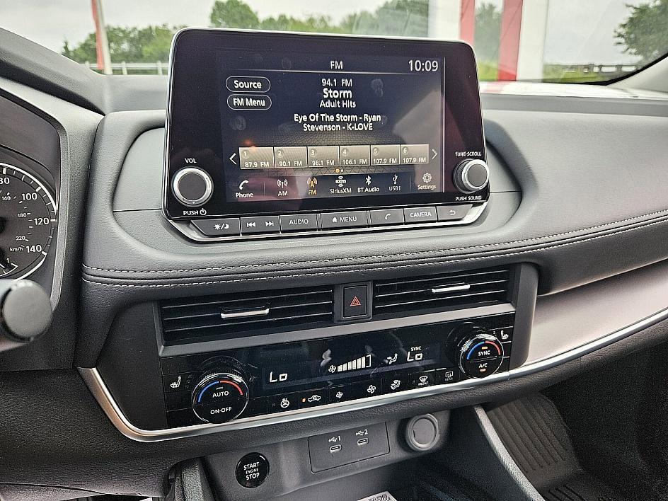 new 2025 Nissan Rogue car, priced at $31,282
