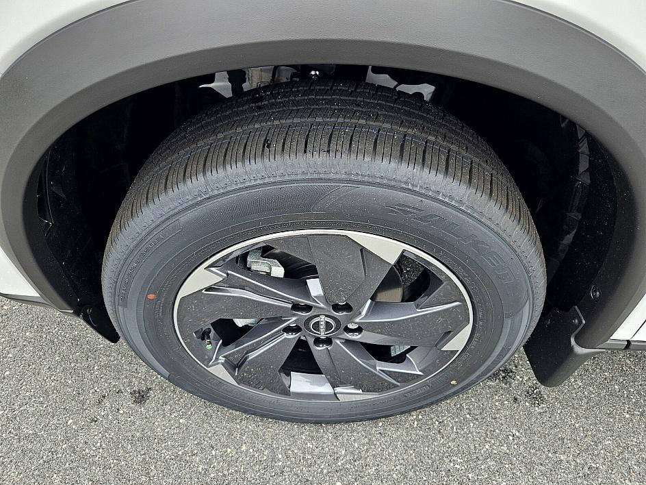 new 2025 Nissan Rogue car, priced at $31,686