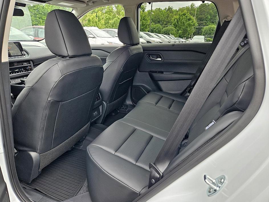 new 2025 Nissan Rogue car, priced at $31,686