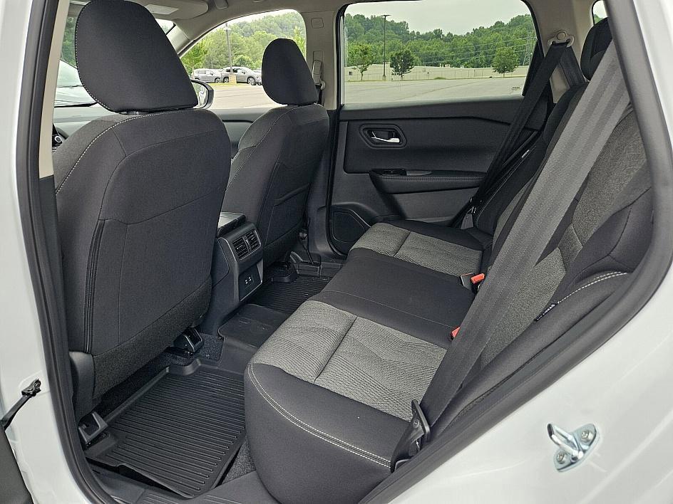 new 2025 Nissan Rogue car, priced at $29,889