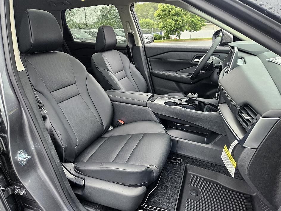 new 2025 Nissan Rogue car, priced at $31,282