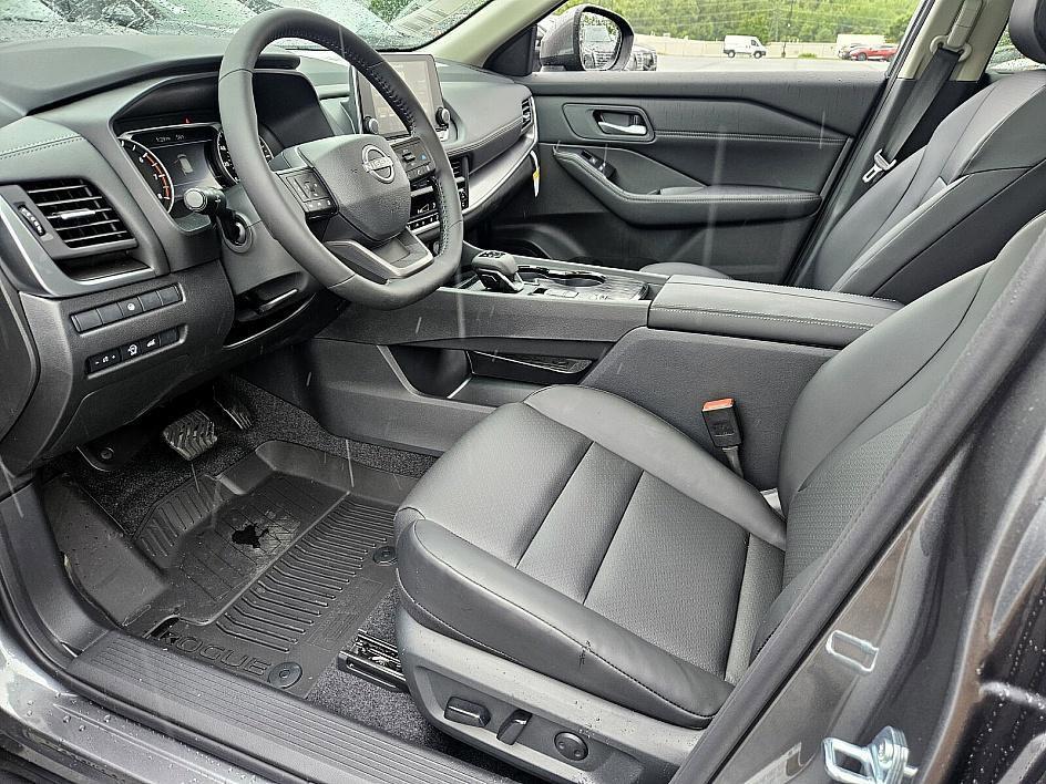 new 2025 Nissan Rogue car, priced at $31,282