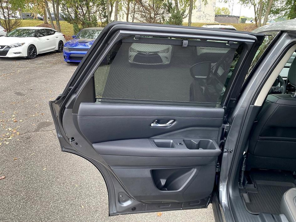 new 2025 Nissan Pathfinder car, priced at $35,667