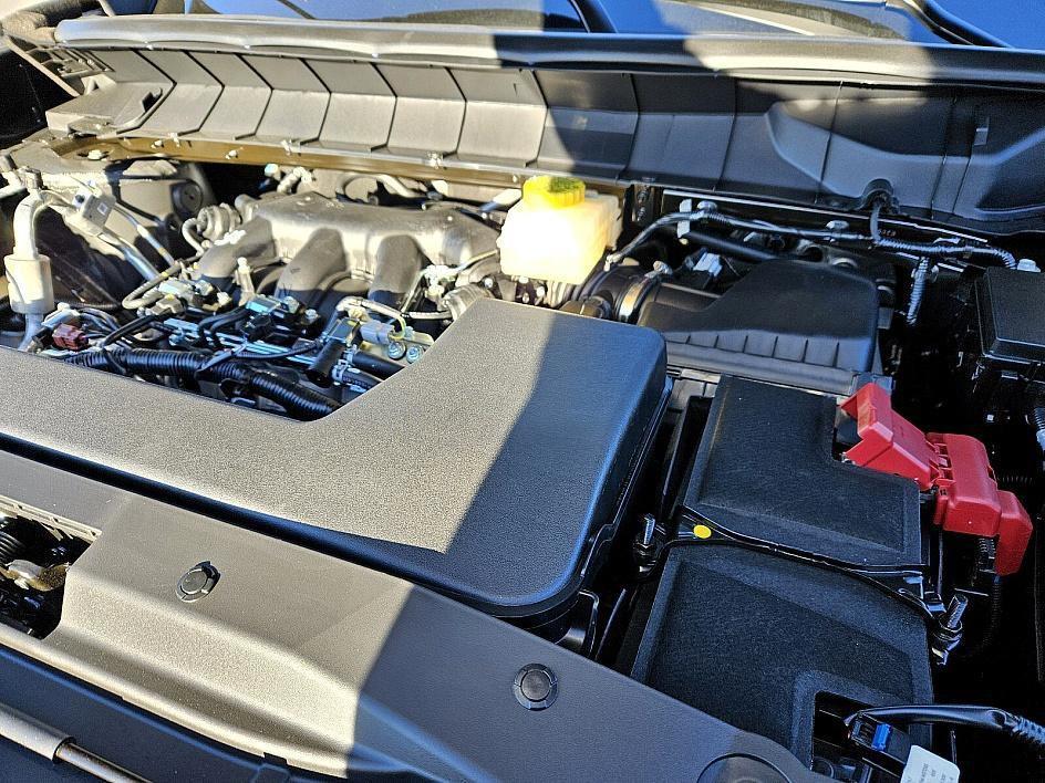 new 2025 Nissan Pathfinder car, priced at $48,280