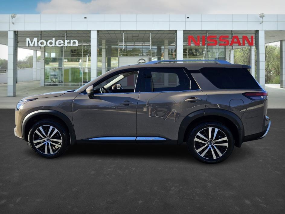 new 2025 Nissan Pathfinder car, priced at $48,280