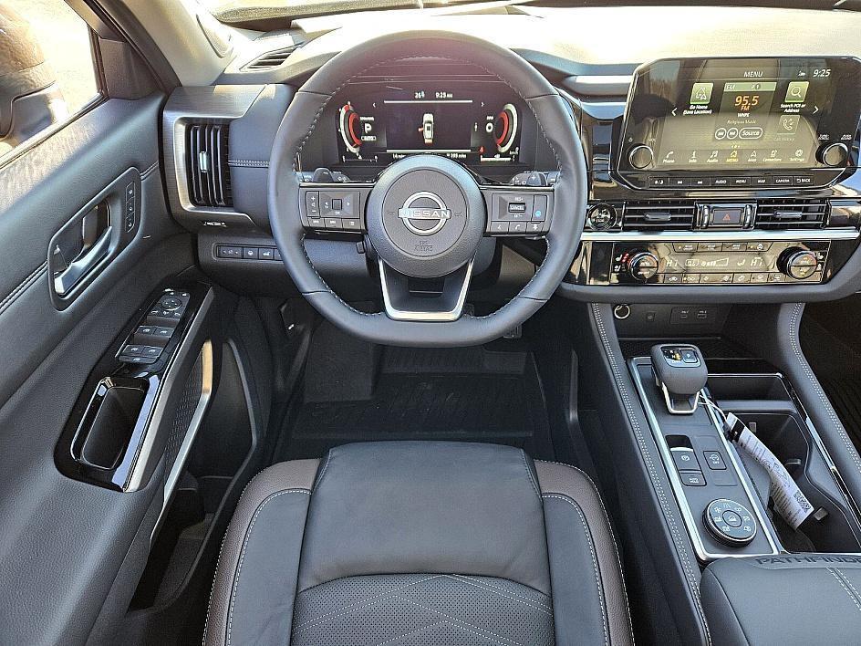 new 2025 Nissan Pathfinder car, priced at $48,280