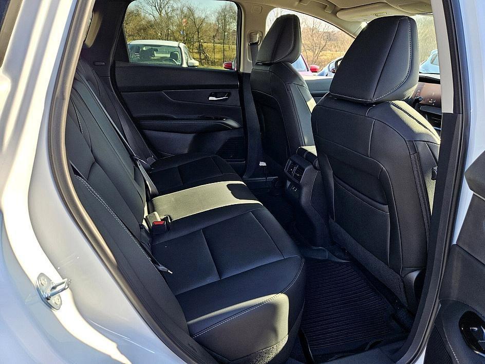 new 2025 Nissan Murano car, priced at $42,050