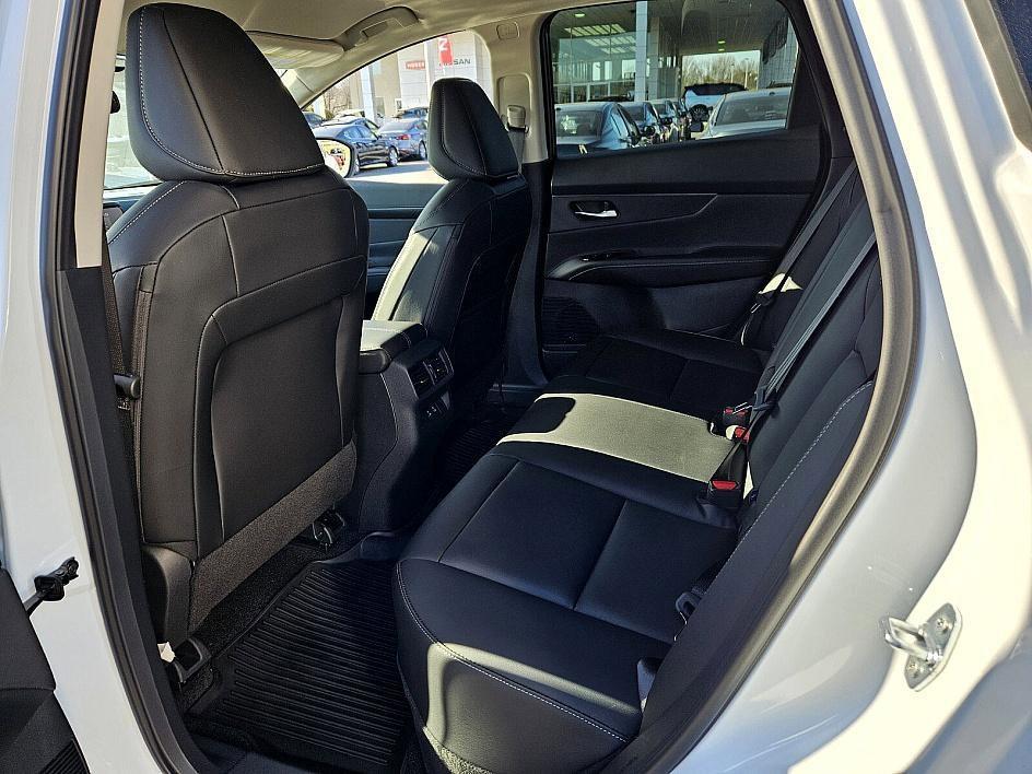 new 2025 Nissan Murano car, priced at $42,050