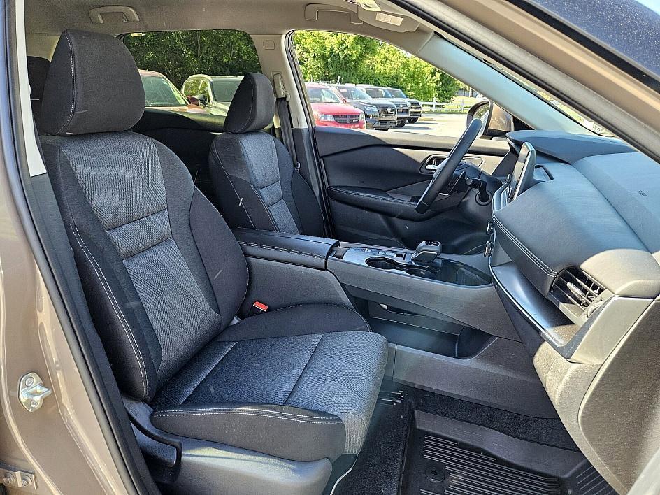 used 2025 Nissan Rogue car, priced at $29,887