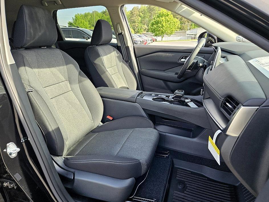 new 2025 Nissan Rogue car, priced at $30,186