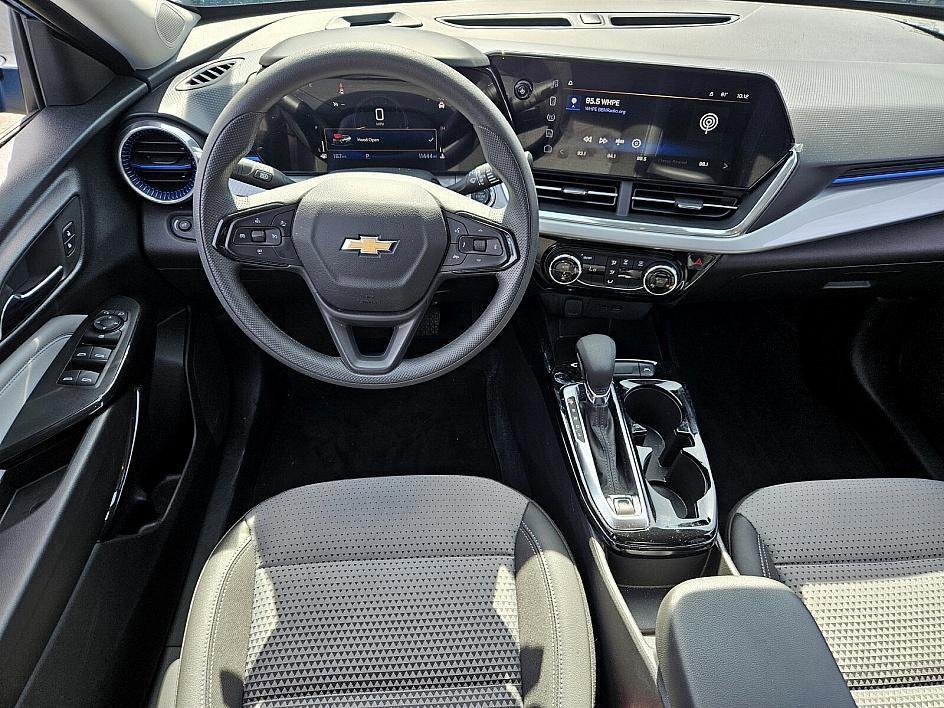 used 2025 Chevrolet Trax car, priced at $22,666