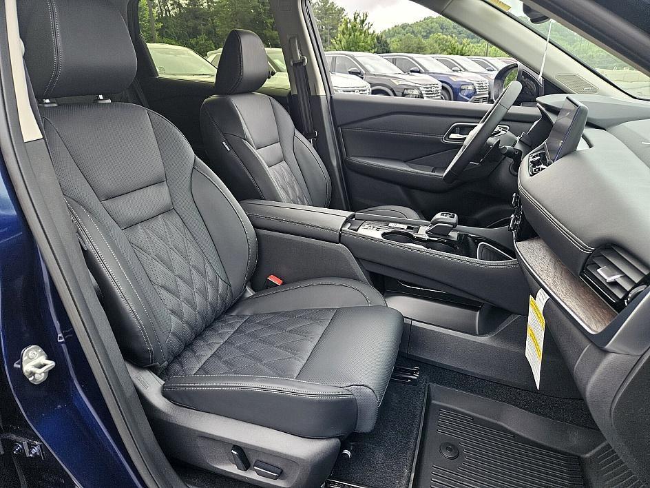 new 2025 Nissan Rogue car, priced at $41,700
