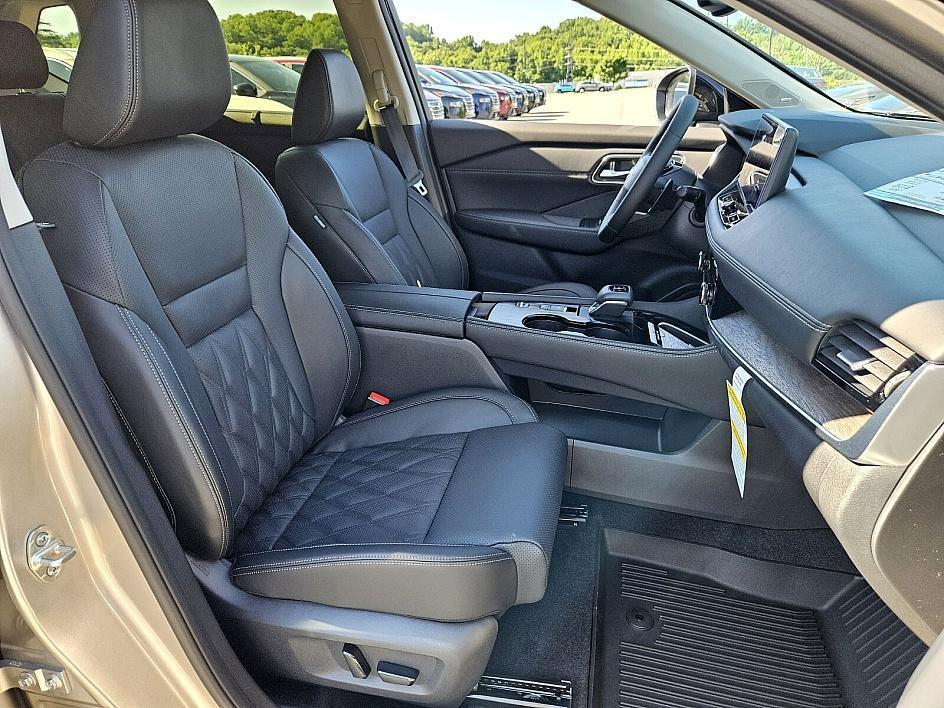 new 2025 Nissan Rogue car, priced at $38,857