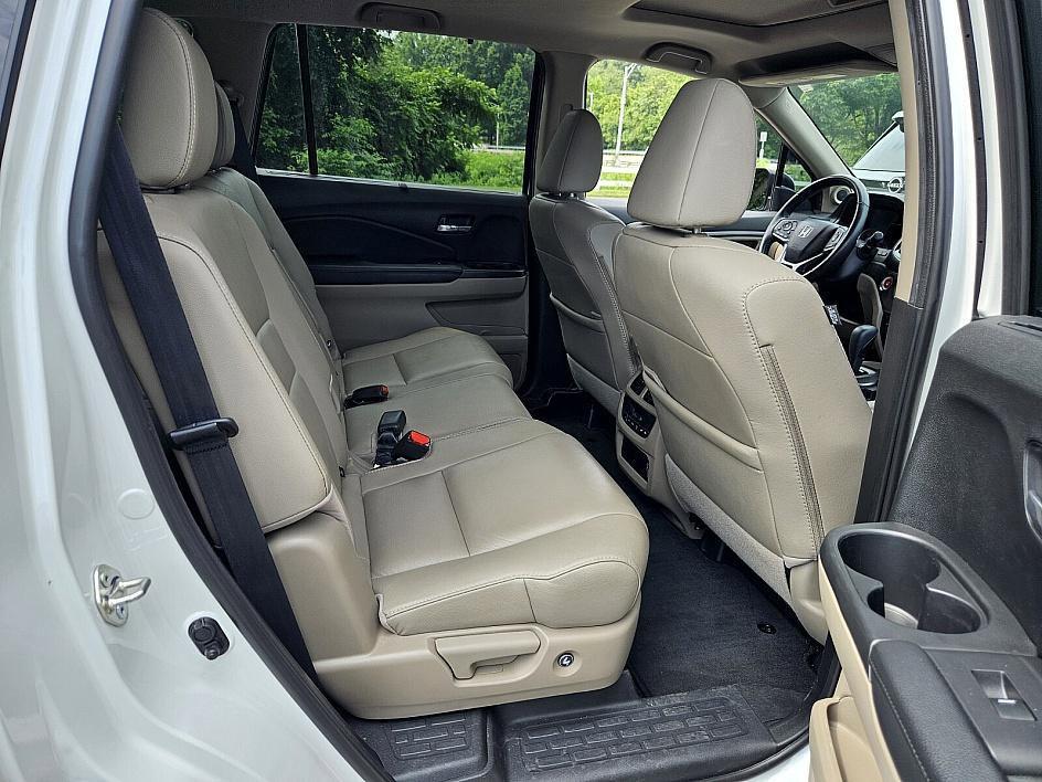 used 2020 Honda Pilot car, priced at $22,888