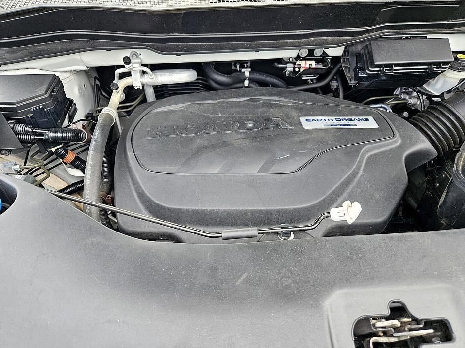 used 2020 Honda Pilot car, priced at $22,888