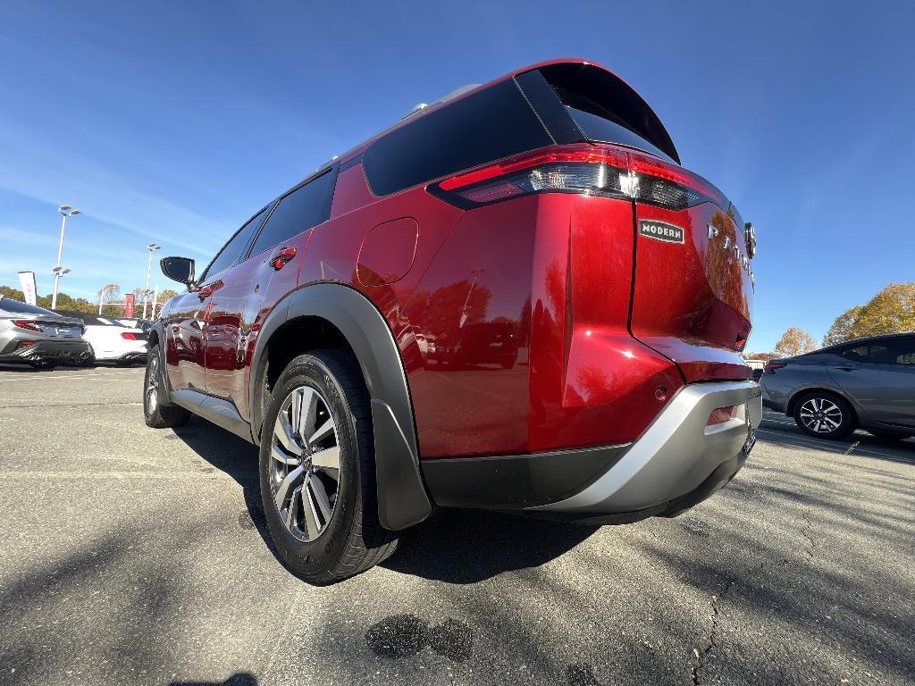 used 2025 Nissan Pathfinder car, priced at $37,098