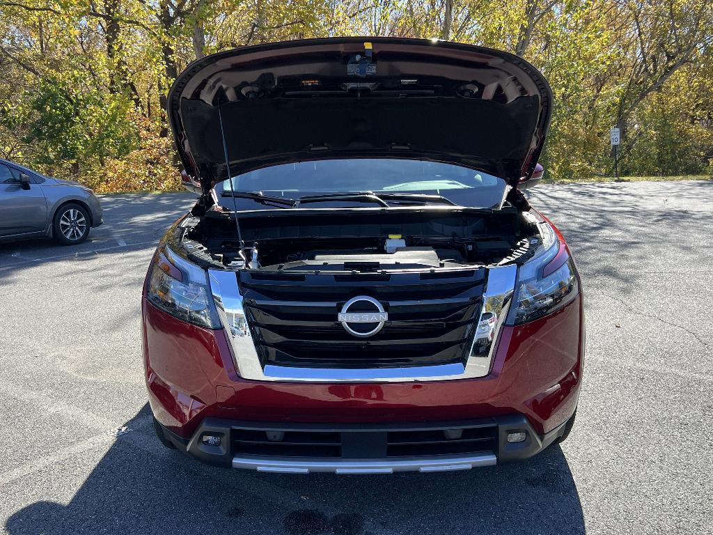 used 2025 Nissan Pathfinder car, priced at $37,098