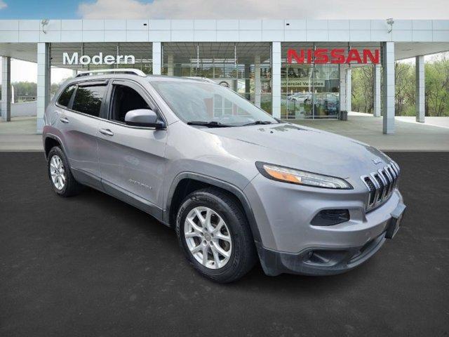 used 2014 Jeep Cherokee car, priced at $8,199