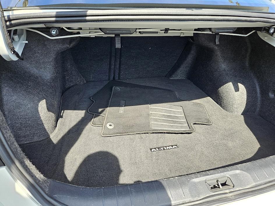 used 2023 Nissan Altima car, priced at $20,999