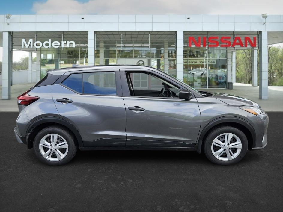 new 2025 Nissan Kicks Play car, priced at $21,979