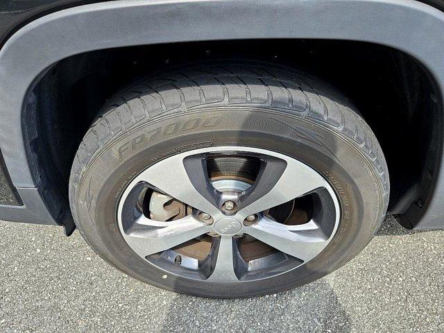 used 2019 Jeep Cherokee car, priced at $19,488