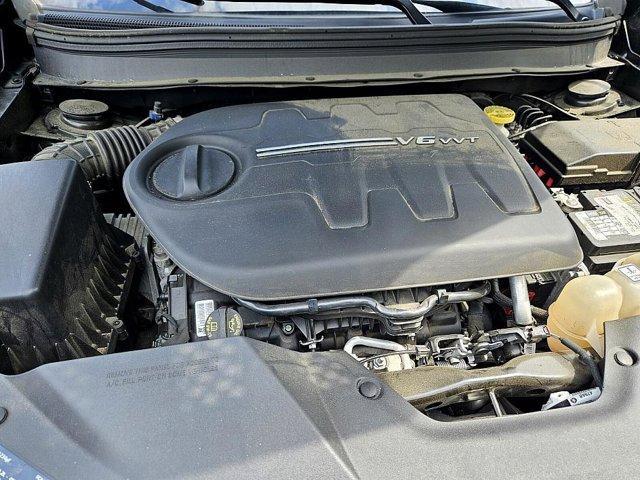 used 2019 Jeep Cherokee car, priced at $19,488