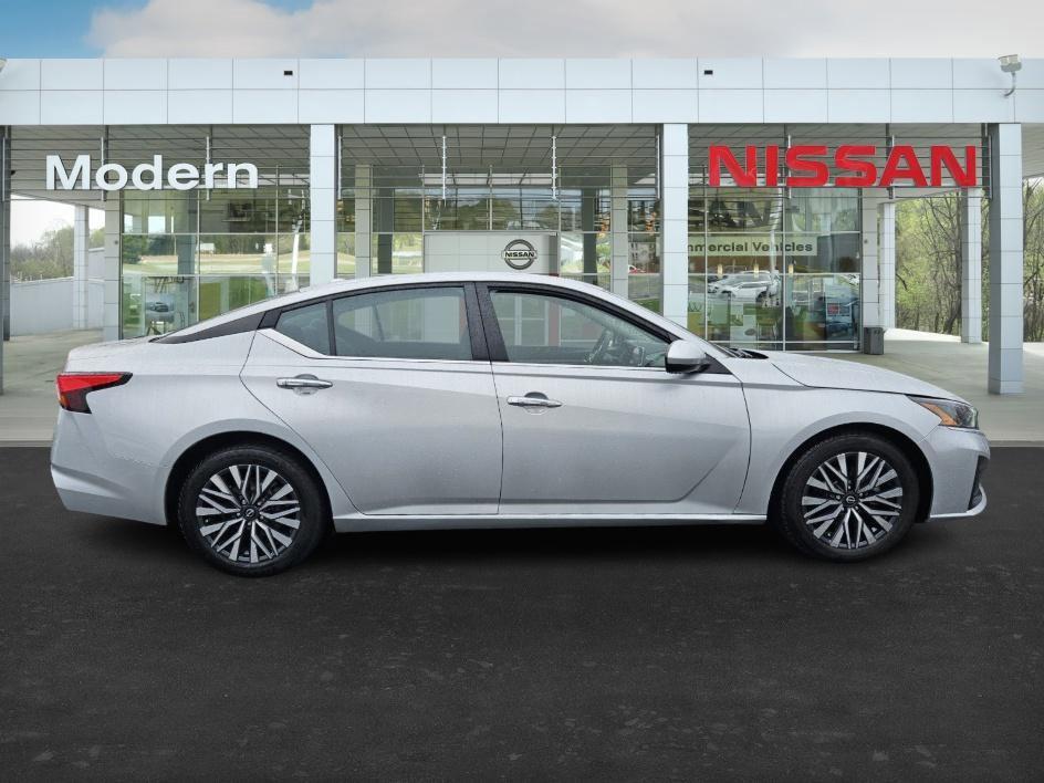 used 2023 Nissan Altima car, priced at $18,898