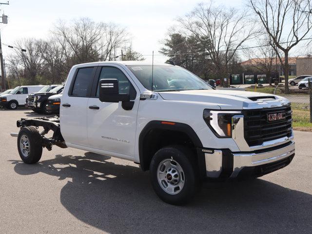 new 2025 GMC Sierra 2500 car, priced at $53,048