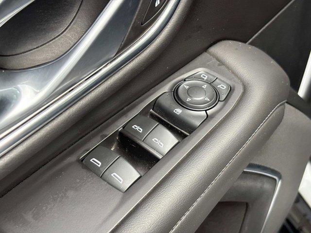 used 2022 GMC Yukon XL car, priced at $40,503