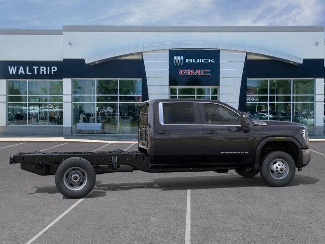 new 2025 GMC Sierra 3500 car, priced at $70,479