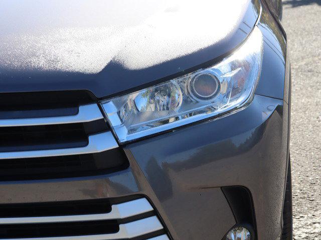 used 2019 Toyota Highlander car, priced at $23,451