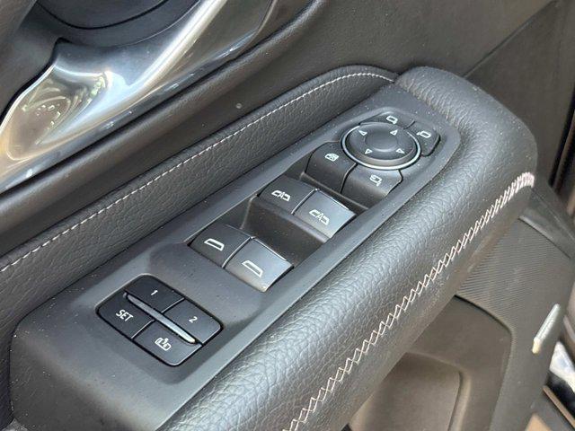 used 2023 GMC Yukon car, priced at $69,052