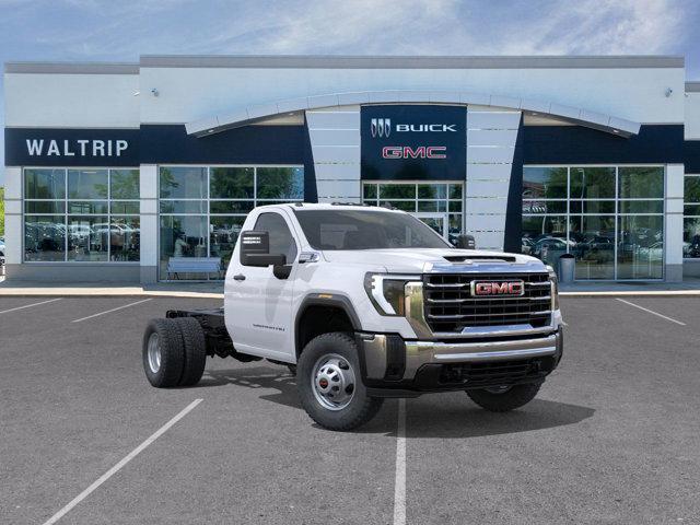 new 2025 GMC Sierra 3500 car, priced at $72,495