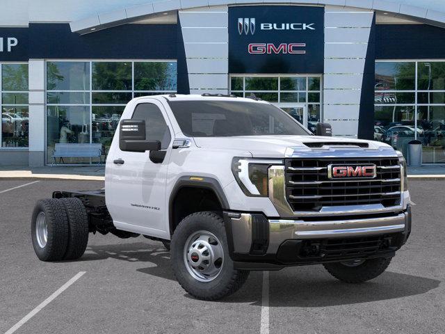 new 2025 GMC Sierra 3500 car, priced at $72,495