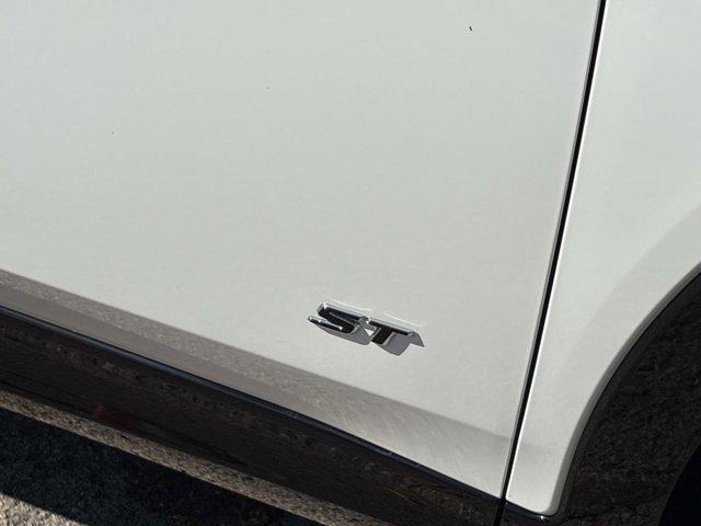 used 2025 Buick Envista car, priced at $29,873