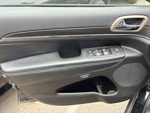 used 2015 Jeep Grand Cherokee car, priced at $15,978