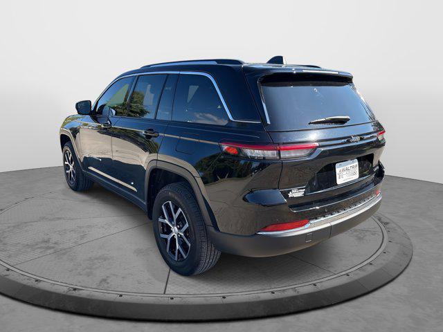 used 2023 Jeep Grand Cherokee car, priced at $33,753